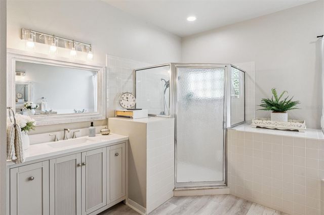 14324 LORD BARCLAY DRIVE, Orlando, FL 32837