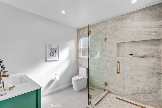 3811 S Norton, Los Angeles, CA 90008