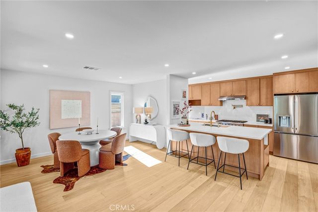 3811 S Norton, Los Angeles, CA 90008