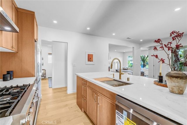 3811 S Norton, Los Angeles, CA 90008