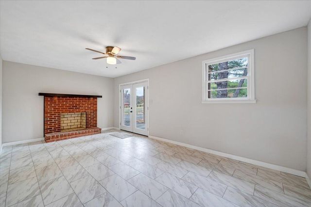 58 Lakeland CIR, Troutville, VA 24175