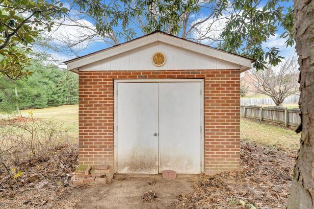 58 Lakeland CIR, Troutville, VA 24175