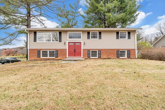 58 Lakeland CIR, Troutville, VA 24175