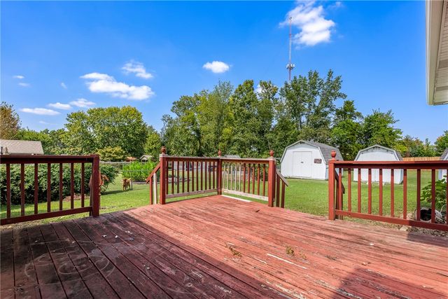 912 NW 9th Street, Bentonville, AR 72712