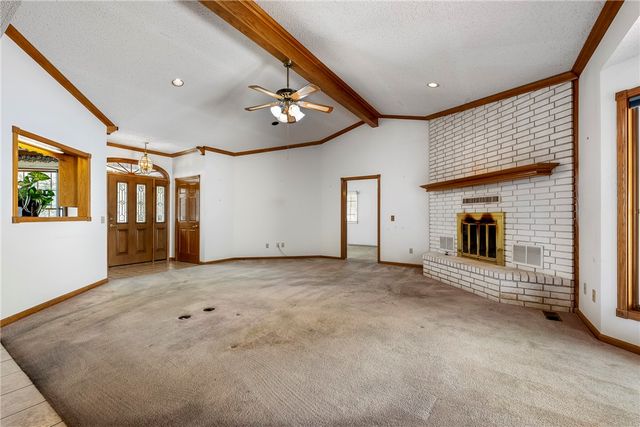 912 NW 9th Street, Bentonville, AR 72712