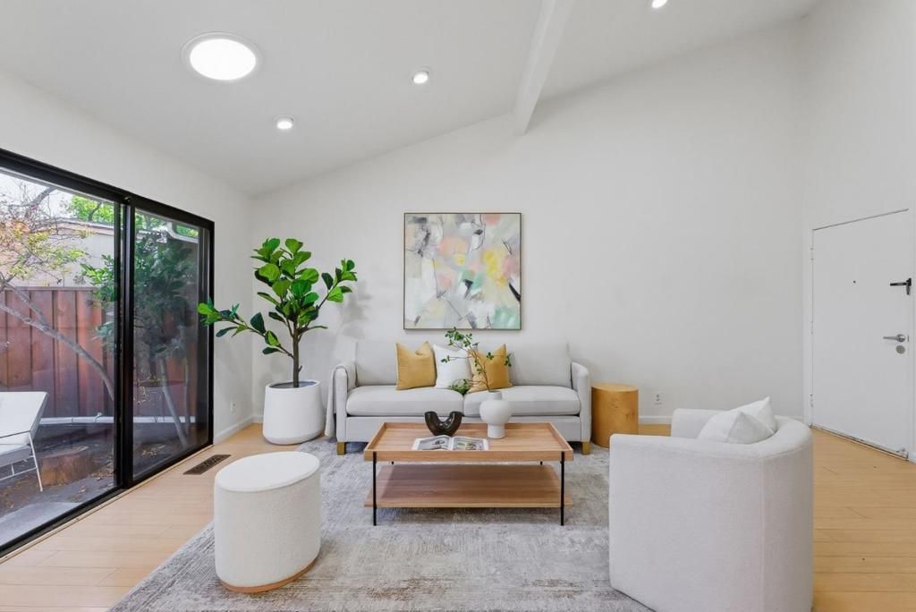 Image 3 of property listing at 20012 Northcrest Square, Cupertino, CA 95014