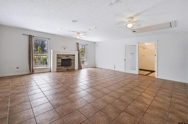 12013 County Road 4163, Tyler, TX 75704