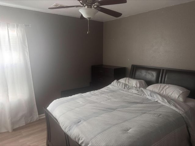 4007 Fairhope Oak Street, Pasadena, TX 77503