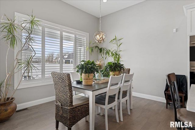 2813 RICHARDSON Drive, Springfield, IL 62711