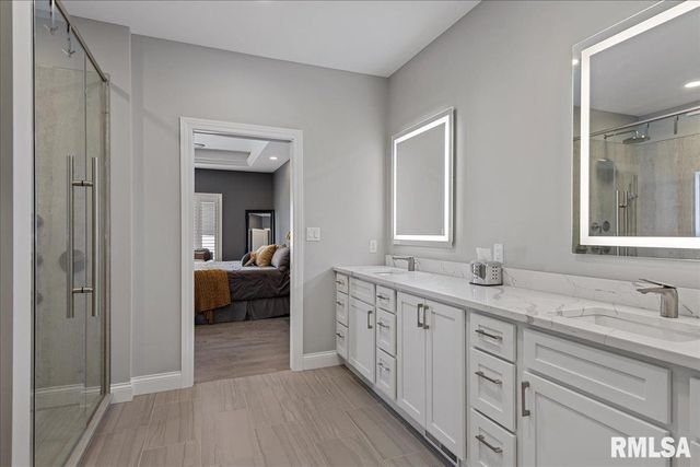 2813 RICHARDSON Drive, Springfield, IL 62711