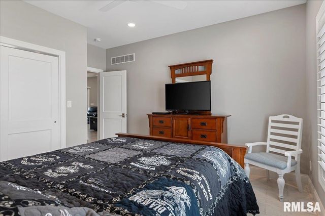 2813 RICHARDSON Drive, Springfield, IL 62711