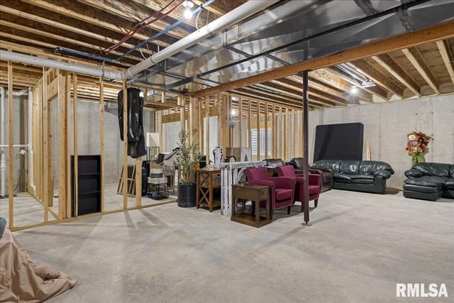 2813 RICHARDSON Drive, Springfield, IL 62711