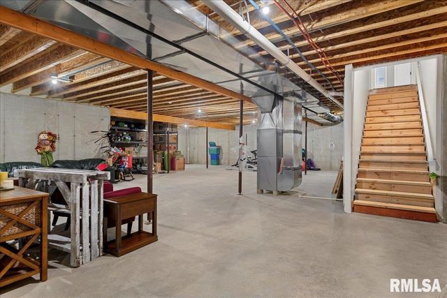 2813 RICHARDSON Drive, Springfield, IL 62711