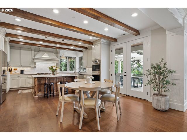 2605 LORINDA Ln, West Linn, OR 97068
