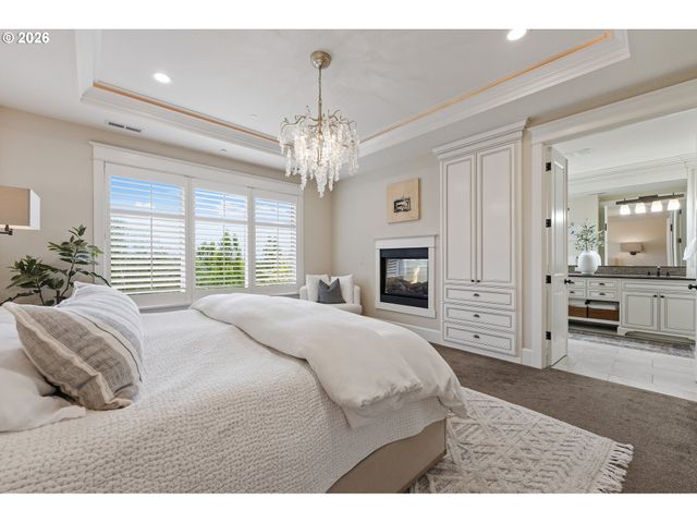 2605 LORINDA Ln, West Linn, OR 97068