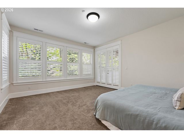 2605 LORINDA Ln, West Linn, OR 97068
