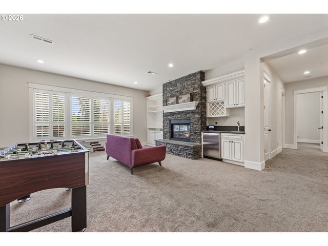 2605 LORINDA Ln, West Linn, OR 97068