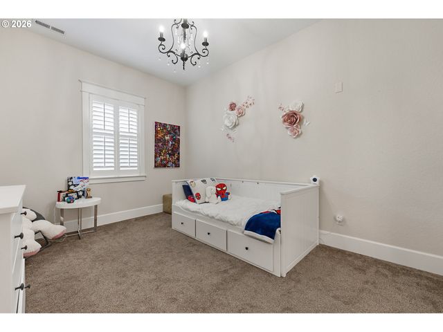 2605 LORINDA Ln, West Linn, OR 97068