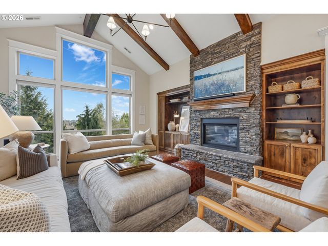 2605 LORINDA Ln, West Linn, OR 97068
