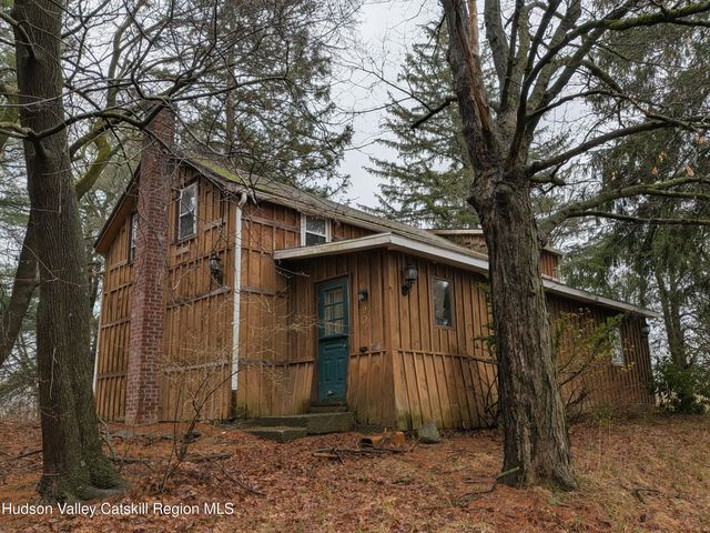 904 New York 9h, Ghent, NY 12075