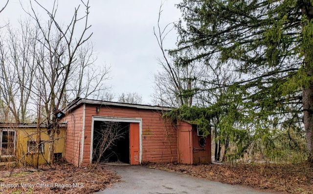 904 New York 9h, Ghent, NY 12075