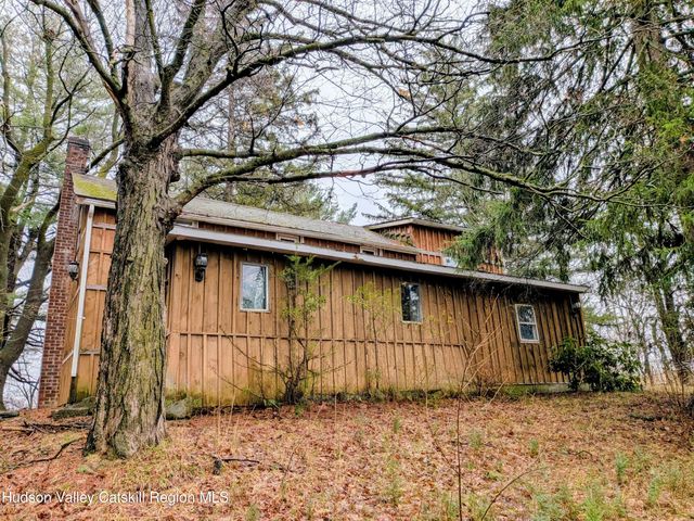 904 New York 9h, Ghent, NY 12075