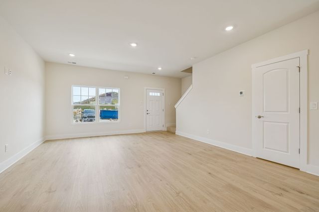 203 Dry Creek Commons, Goodlettsville, TN 37072