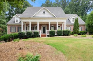 5022 Oak Farm Way, Flowery Branch, GA 30542