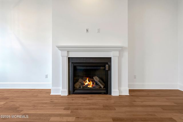 126 Eagle Way, Eatontown, NJ 07724