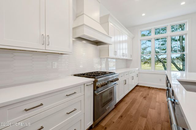 126 Eagle Way, Eatontown, NJ 07724