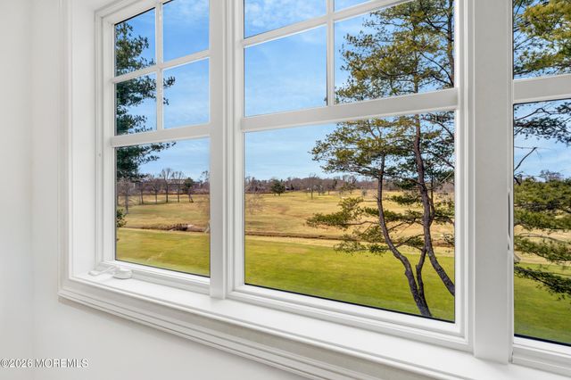 126 Eagle Way, Eatontown, NJ 07724