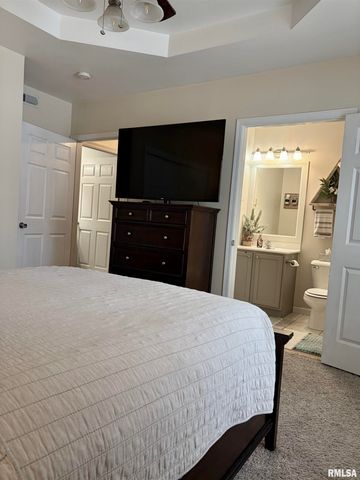 3445 W DORCHESTER Ridge D, Peoria, IL 61604