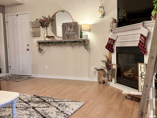 3445 W DORCHESTER Ridge D, Peoria, IL 61604