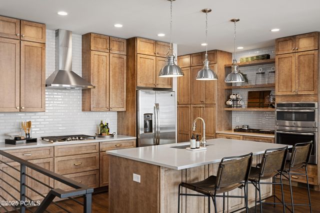 368 E Overlook Loop, Hideout, UT 84036