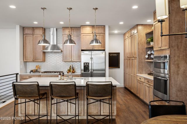 368 E Overlook Loop, Hideout, UT 84036