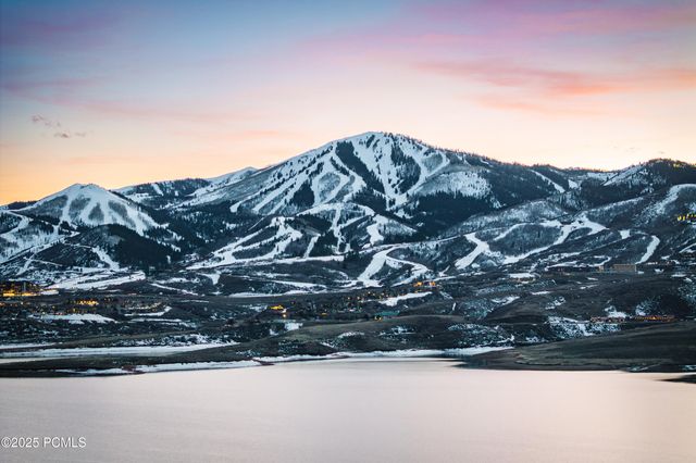 368 E Overlook Loop, Hideout, UT 84036