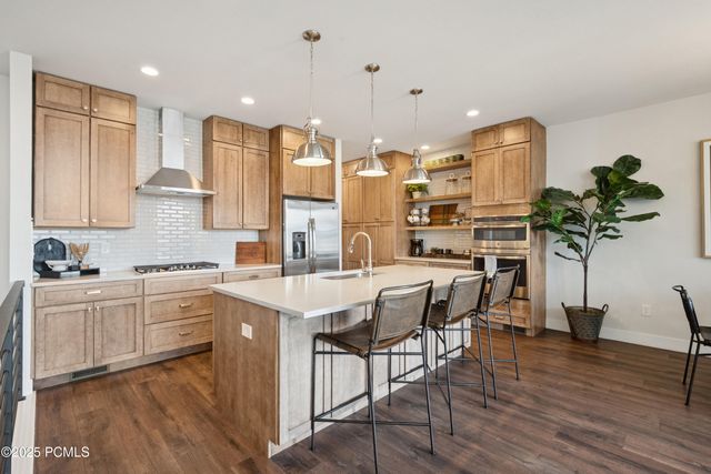 368 E Overlook Loop, Hideout, UT 84036