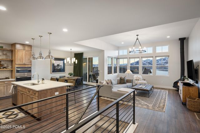 368 E Overlook Loop, Hideout, UT 84036