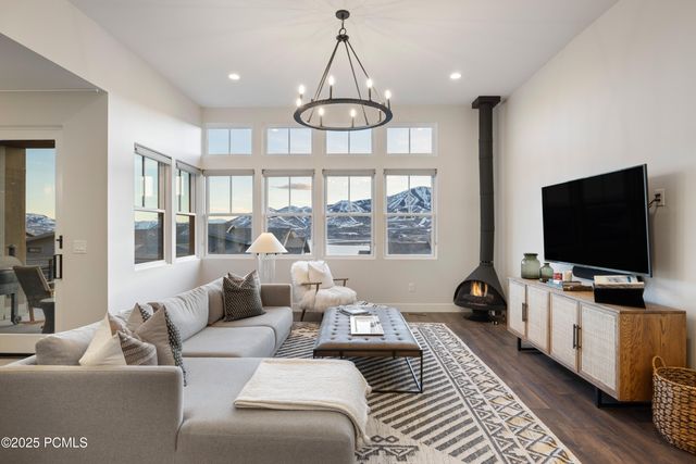 368 E Overlook Loop, Hideout, UT 84036