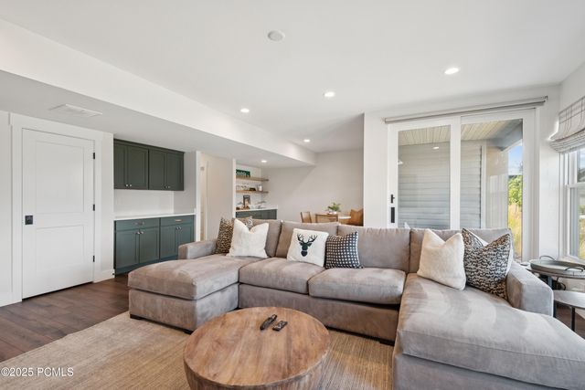 368 E Overlook Loop, Hideout, UT 84036