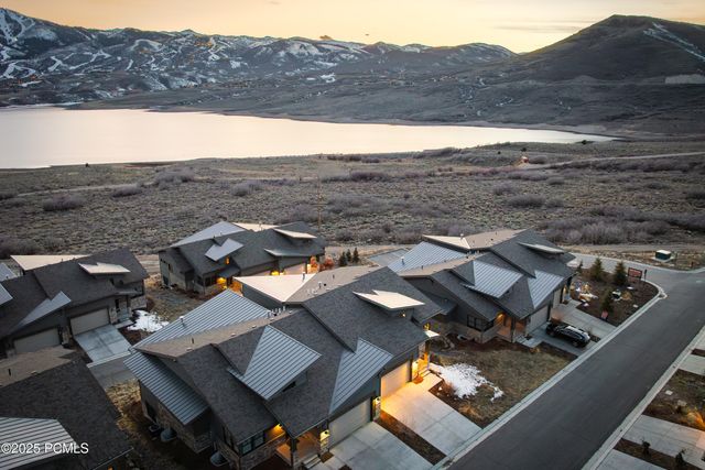 368 E Overlook Loop, Hideout, UT 84036