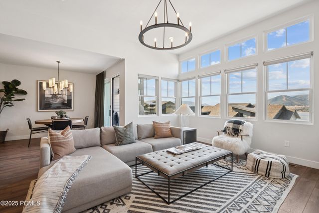 368 E Overlook Loop, Hideout, UT 84036