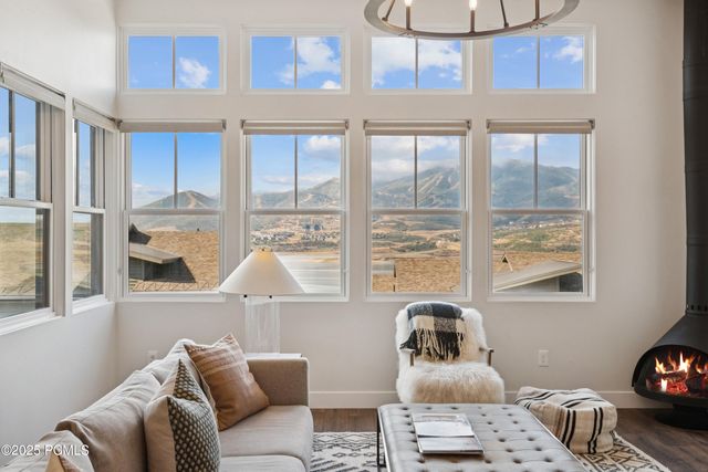 368 E Overlook Loop, Hideout, UT 84036