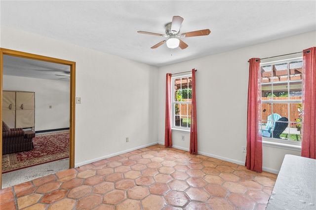 628 Southern St, Corpus Christi, TX 78404