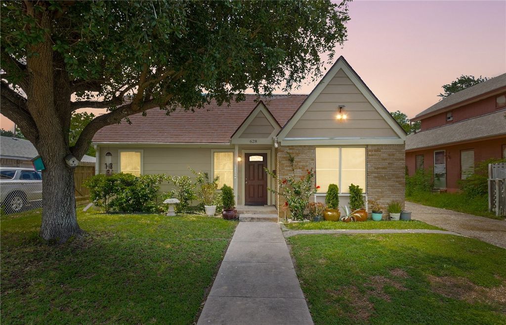 628 Southern St, Corpus Christi, TX 78404