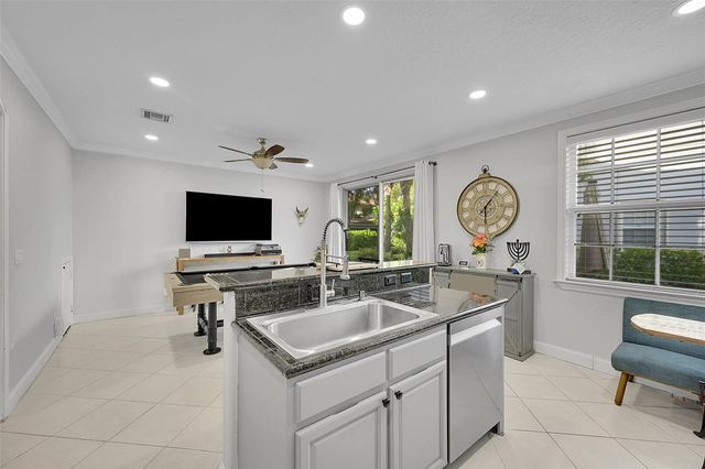 81 Legacy Court, Delray Beach, FL 33445