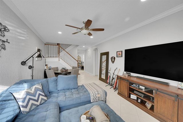 81 Legacy Court, Delray Beach, FL 33445