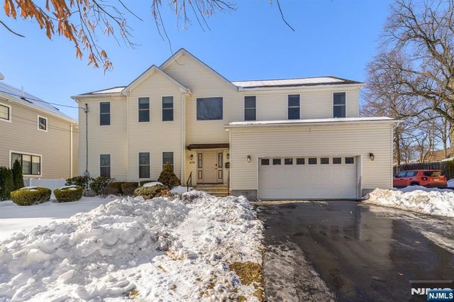 238 Park Avenue, Teaneck, NJ 07666