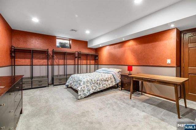 238 Park Avenue, Teaneck, NJ 07666