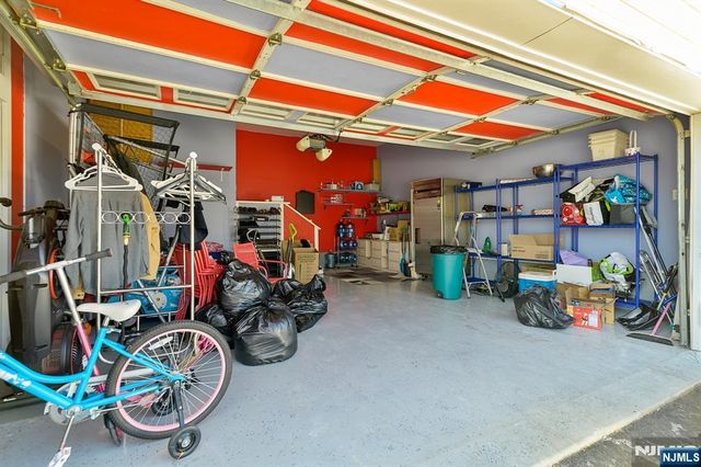 238 Park Avenue, Teaneck, NJ 07666